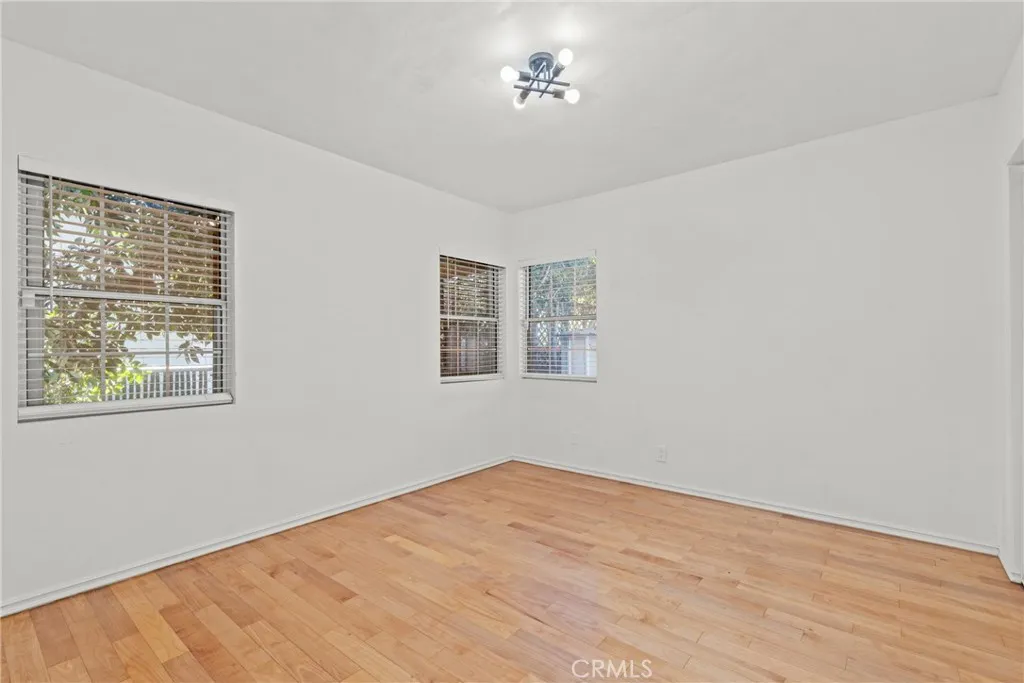 5835 Denny Avenue, North Hollywood, California 91601 home-pic-20
