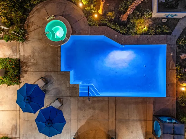 53-45675 (AERIAL) Sugarloaf Mountain Tra