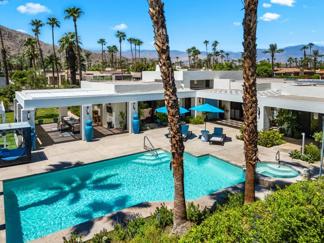 04-(AERIAL) 45675 Sugarloaf Mountain Tra