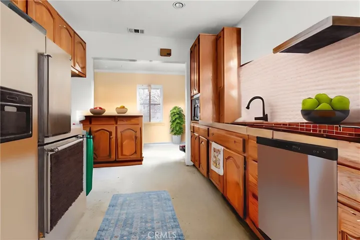 Virtual Photo of Kitchen