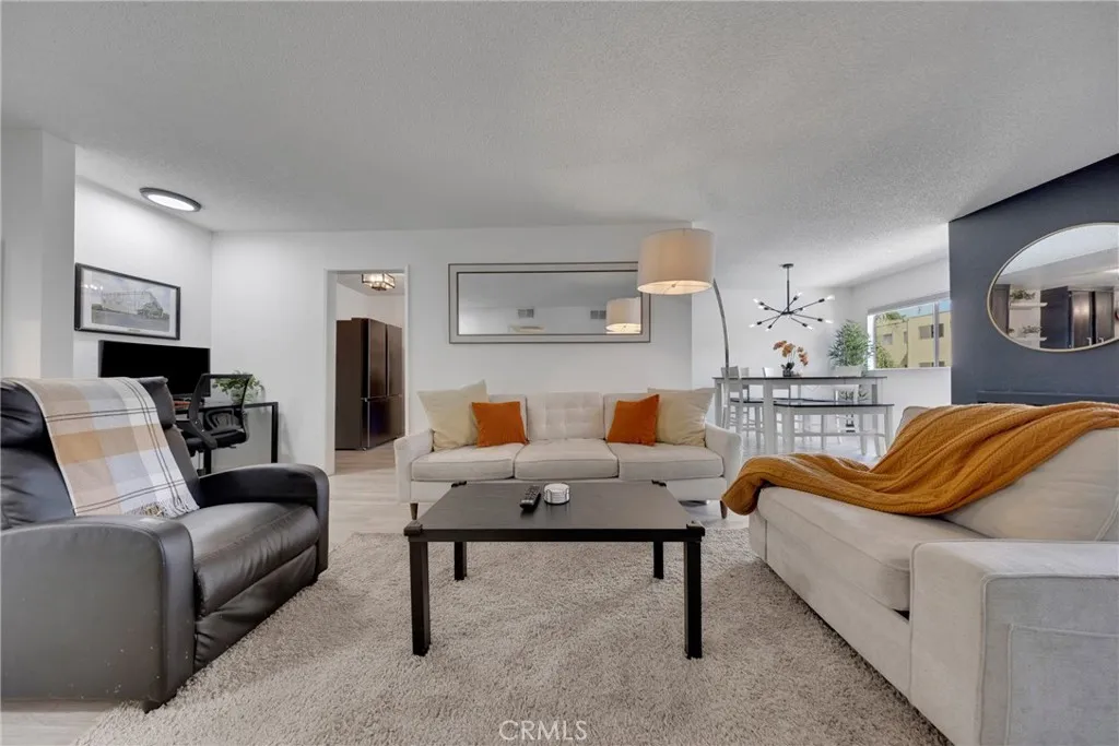 2386 E Del Mar Boulevard 226, Pasadena, California 91107 home-pic-2
