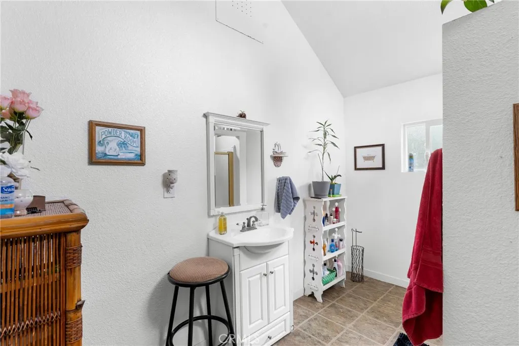 SFR -Bathroom