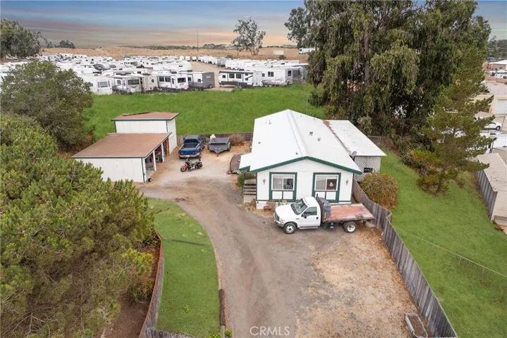 MH -Front Yard