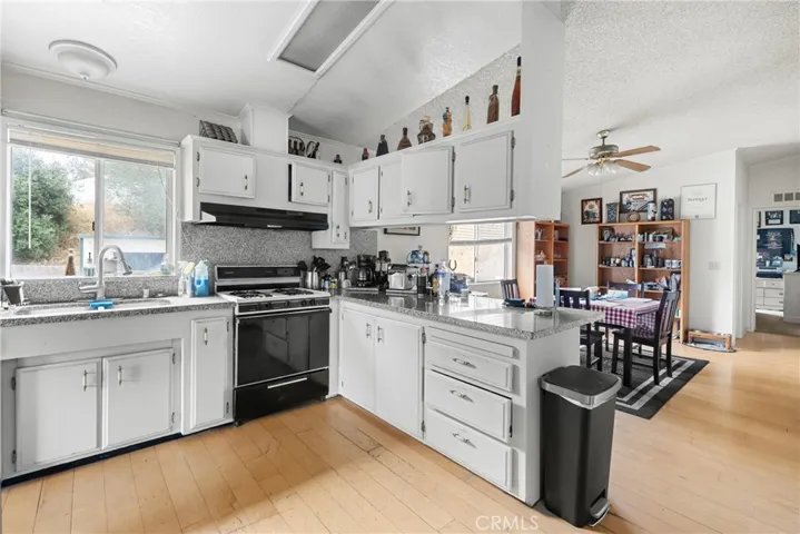 MH -Kitchen