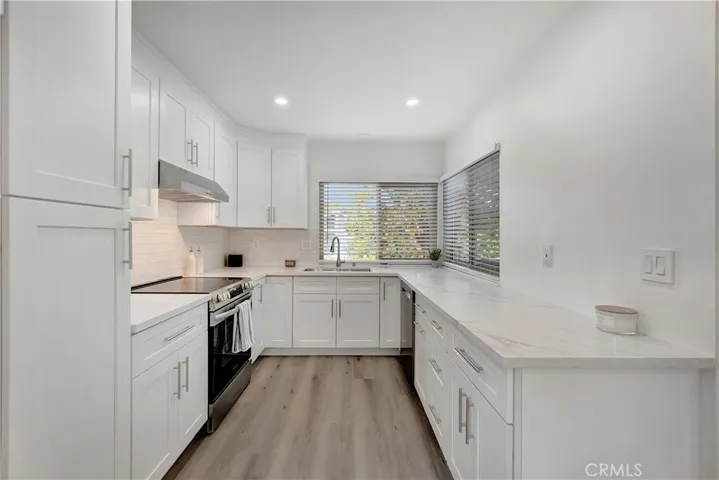 6672 Sun Drive B, Huntington Beach, California 92647