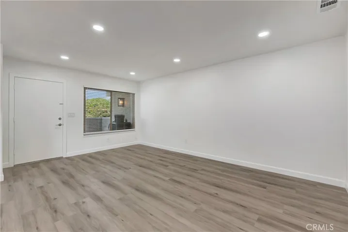6672 Sun Drive B, Huntington Beach, California 92647
