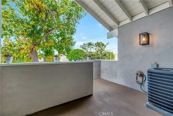 6672 Sun Drive B, Huntington Beach, California 92647