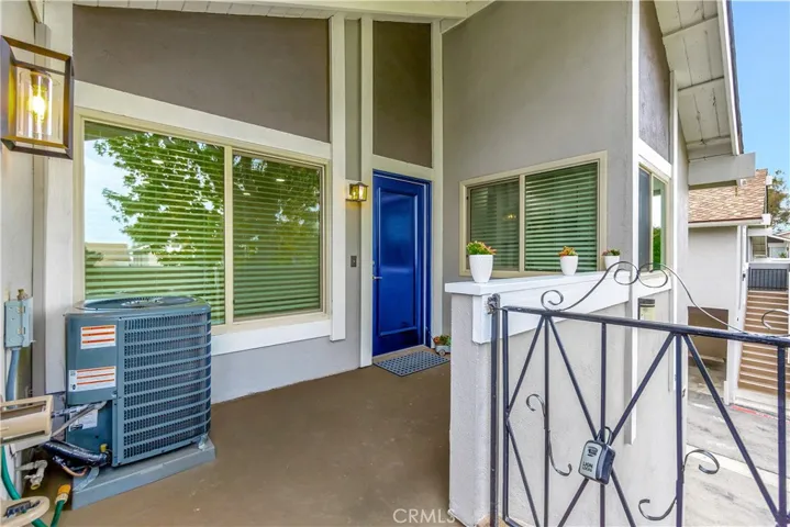 6672 Sun Drive B, Huntington Beach, California 92647