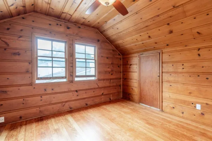 1222 Lincoln Avenue, Pacific Grove, California 93950