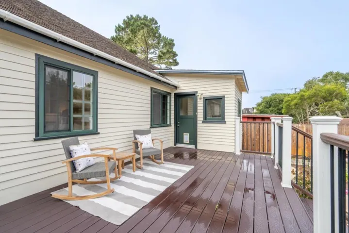 1222 Lincoln Avenue, Pacific Grove, California 93950