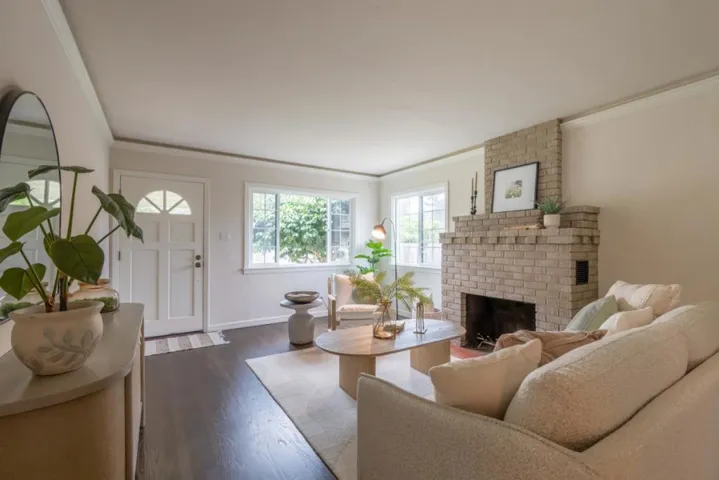 1222 Lincoln Avenue, Pacific Grove, California 93950