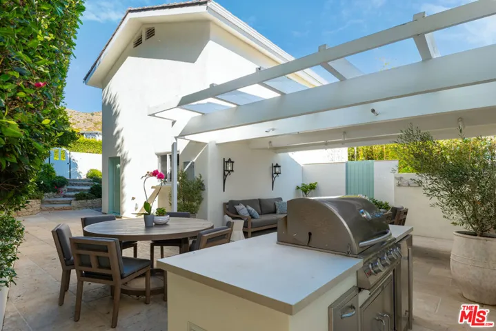 31658 Broad Beach Road, Malibu, California 90265