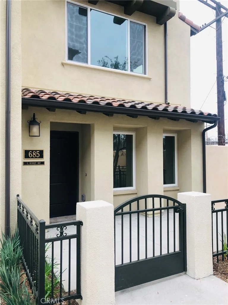 685 S Kinney Way, Anaheim, California 92805, 3 Bedrooms Bedrooms, ,4 BathroomsBathrooms,Residential Lease,For Rent,Kinney,OC25178407
