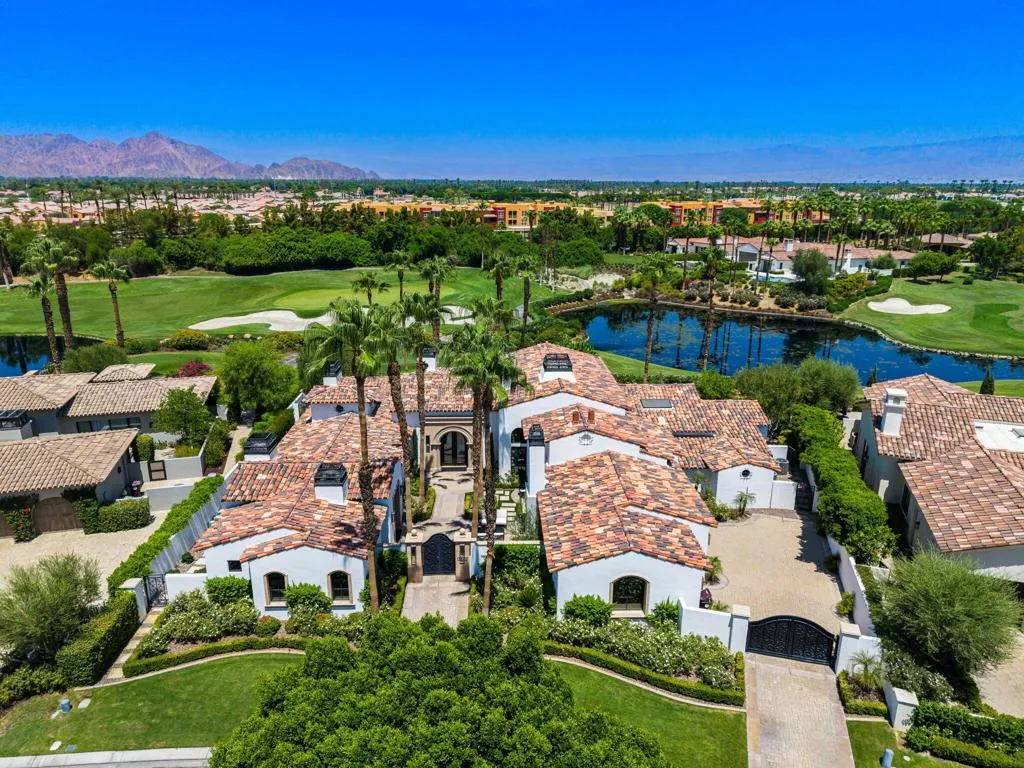 80250 Via Capri, La Quinta, California 92253, 3 Bedrooms Bedrooms, ,4 BathroomsBathrooms,Residential,For Sale,Via Capri,219133739DA