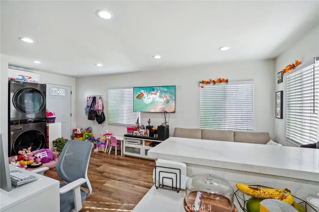 7251 Painter Avenue 7255, Whittier, California 90602 home-pic-25