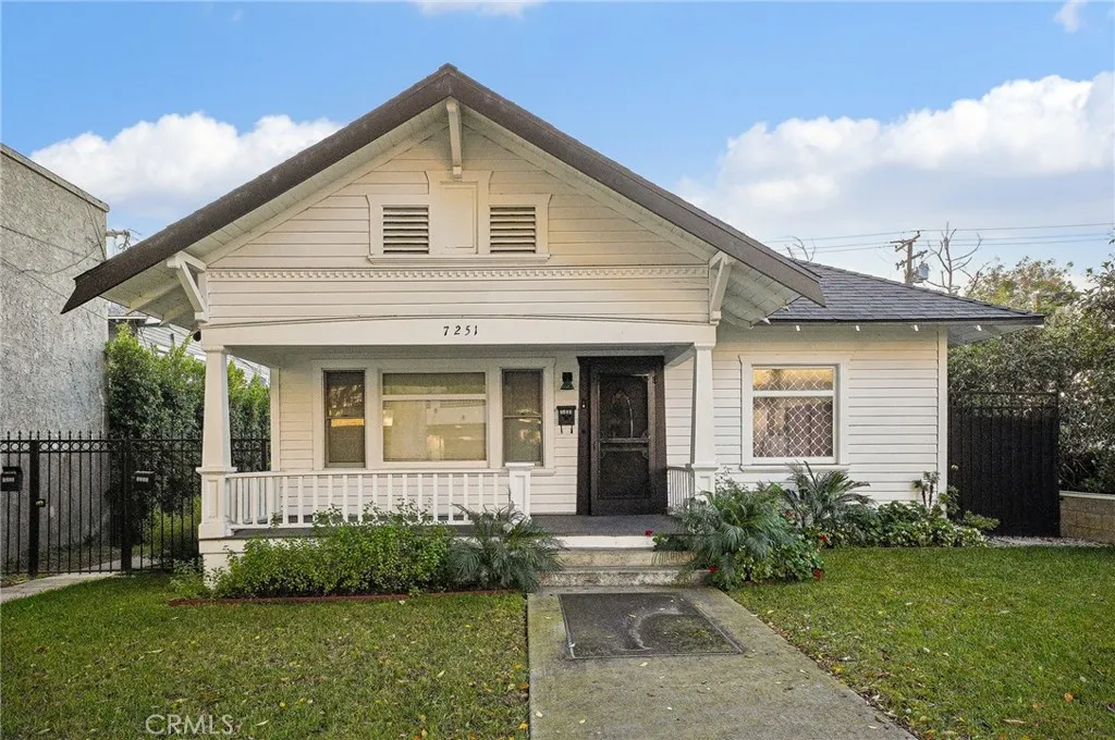 7251 Painter Avenue 7255, Whittier, California 90602 home-pic-3