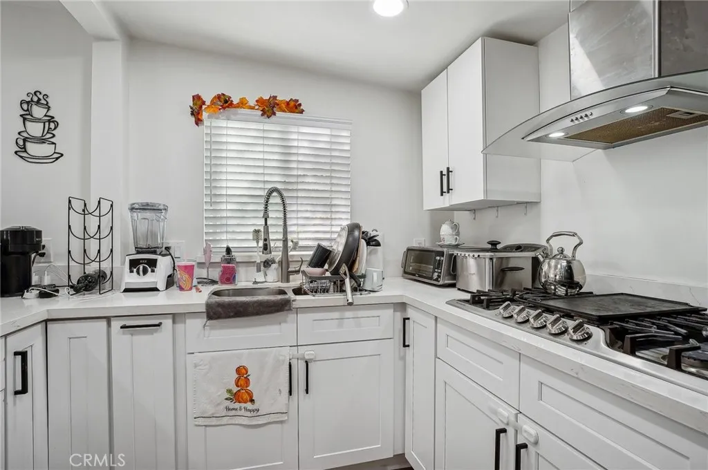 7251 Painter Avenue 7255, Whittier, California 90602 home-pic-16