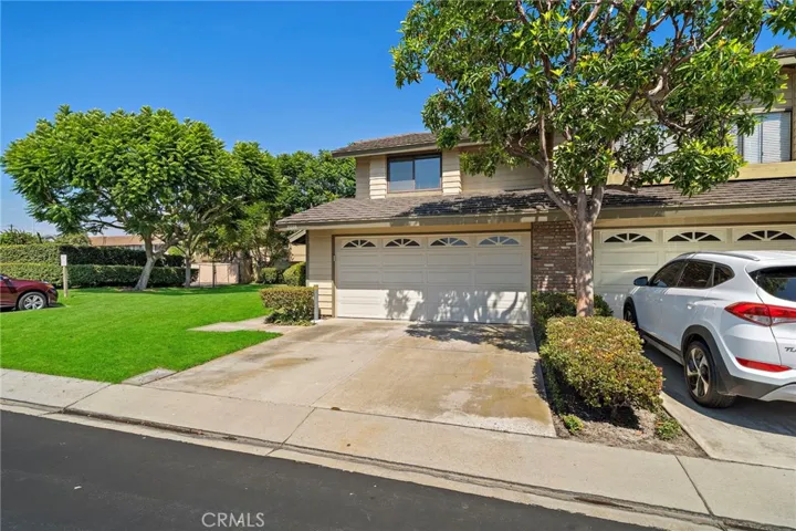 Another Angle of the beautiful front curb appeal
