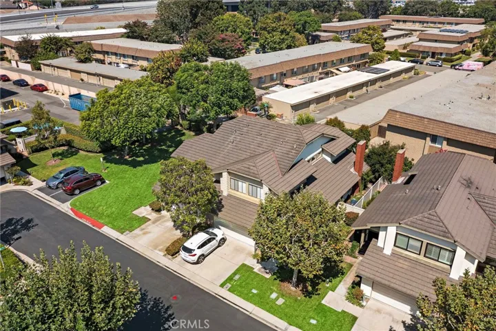 Ideal Quiet Location in the Back of Complex