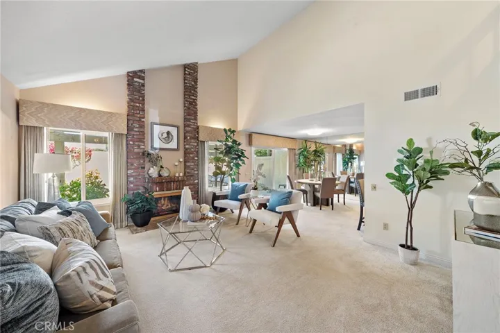 Light, Bright and open with Natural light, Turnkey Ready