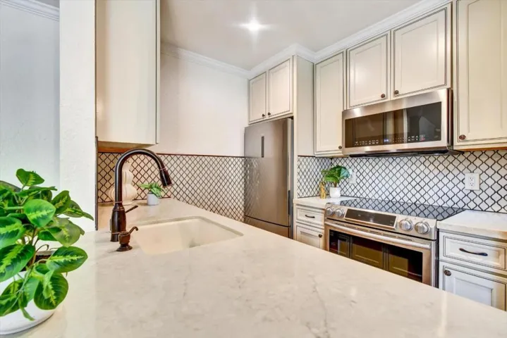 395 Imperial Way 230, Daly City, California 94015