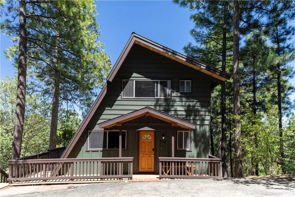 842 Nadelhorn Drive, Lake Arrowhead, California 92352 home-pic-39