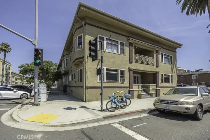 354 Chestnut Avenue 20, Long Beach, California 90802
