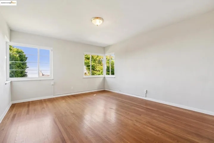 119 Villanova Dr, Oakland, California 94611