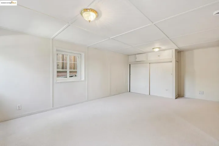 119 Villanova Dr, Oakland, California 94611