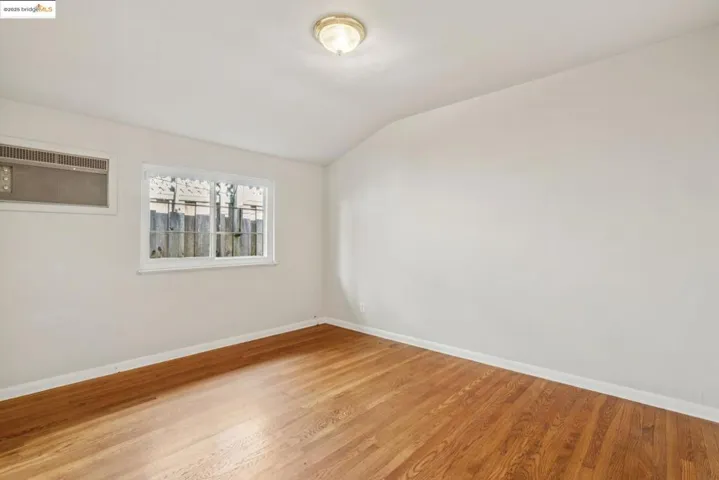 119 Villanova Dr, Oakland, California 94611