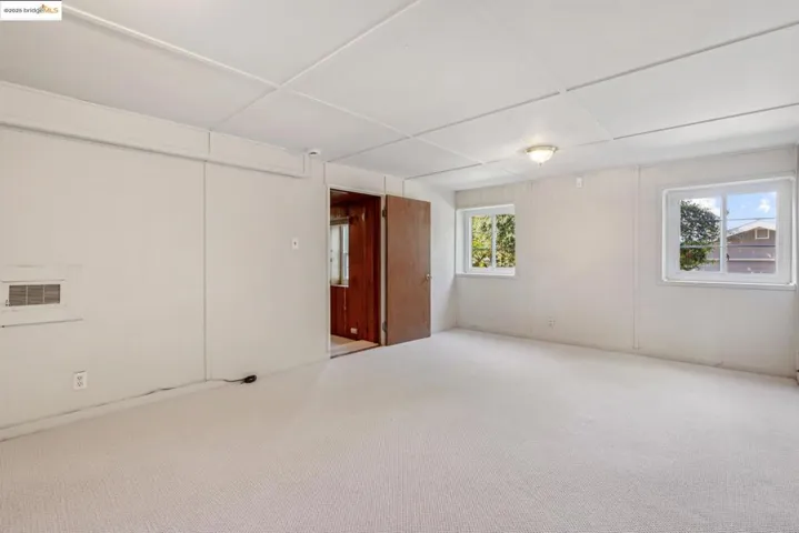 119 Villanova Dr, Oakland, California 94611