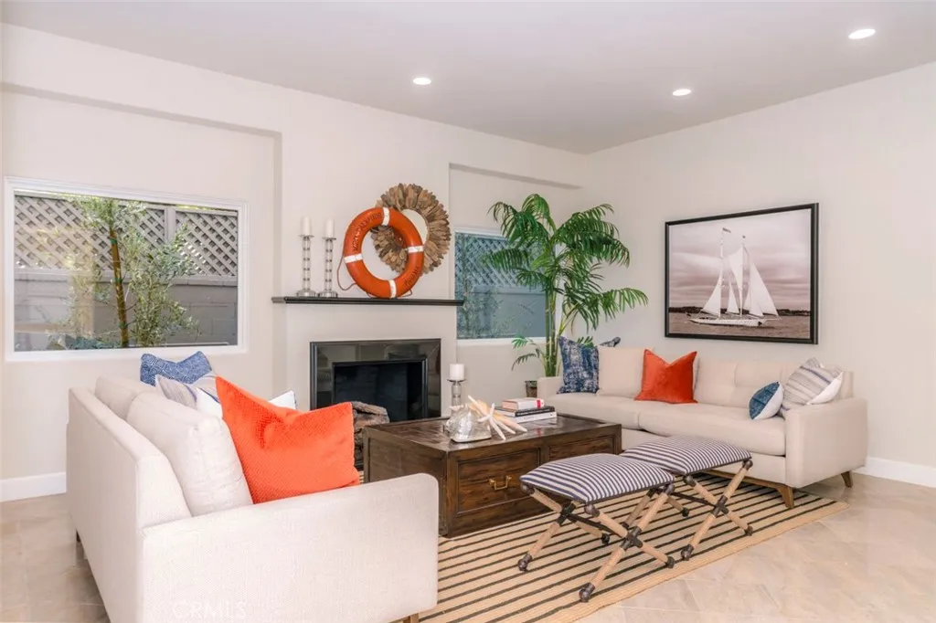120 Via Trieste, Newport Beach, California 92663 home-pic-8