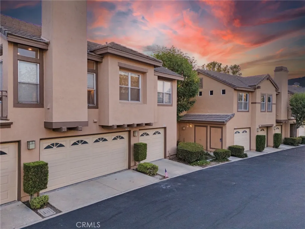 922 S Country Glen Way, Anaheim, California 92808, 2 Bedrooms Bedrooms, ,2 BathroomsBathrooms,Residential,For Sale,Country Glen,SR25176912
