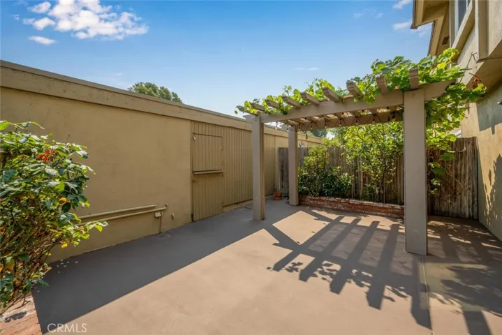18189 Mesa Verde Court, Fountain Valley, California 92708