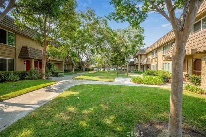 18189 Mesa Verde Court, Fountain Valley, California 92708