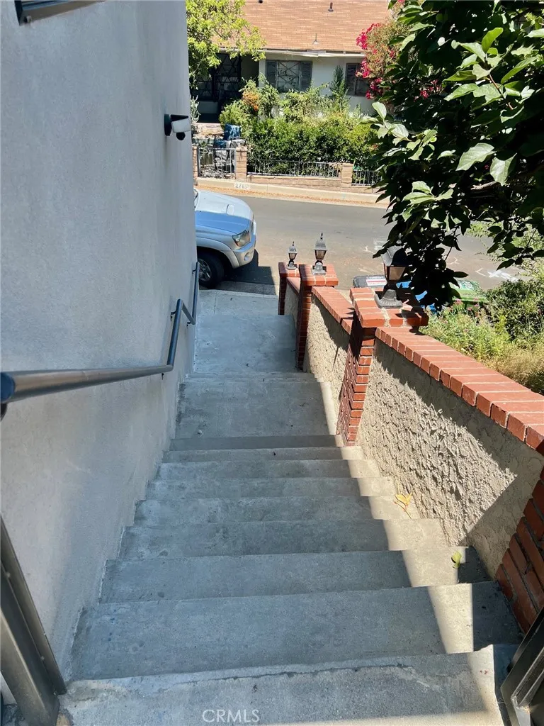 2717 Chadwick Circle, Los Angeles, California 90032 home-pic-37