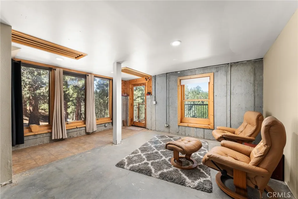 298 Dixie Lee Lane, Big Bear Lake, California 92386 home-pic-25