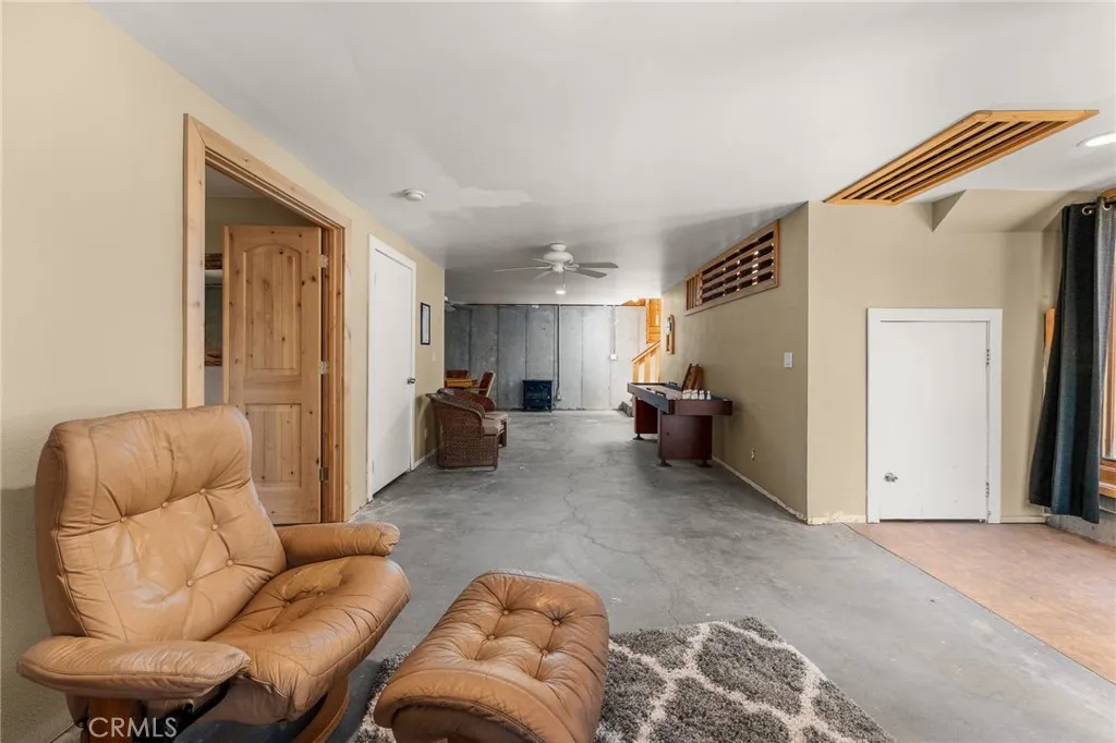 298 Dixie Lee Lane, Big Bear Lake, California 92386 home-pic-27