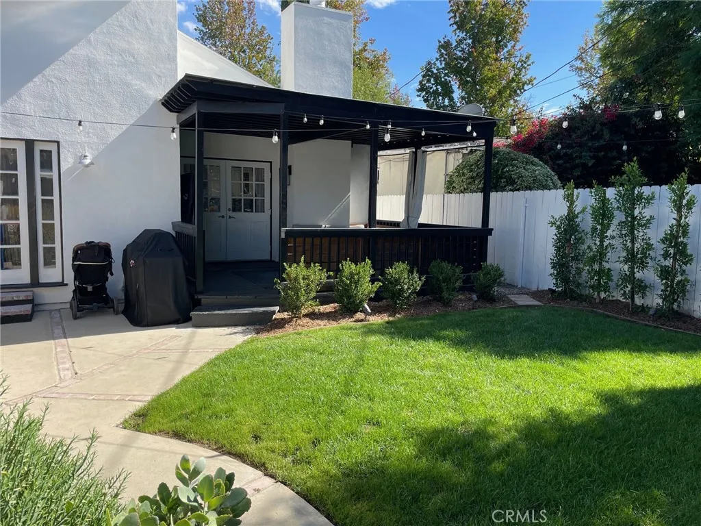 5785 Bertrand Avenue, Encino, California 91316 home-pic-45