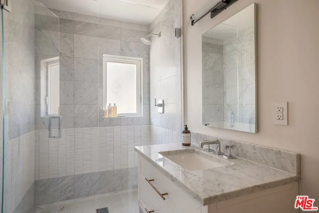 27086 Malibu Cove Colony Drive, Malibu, California 90265 home-pic-19