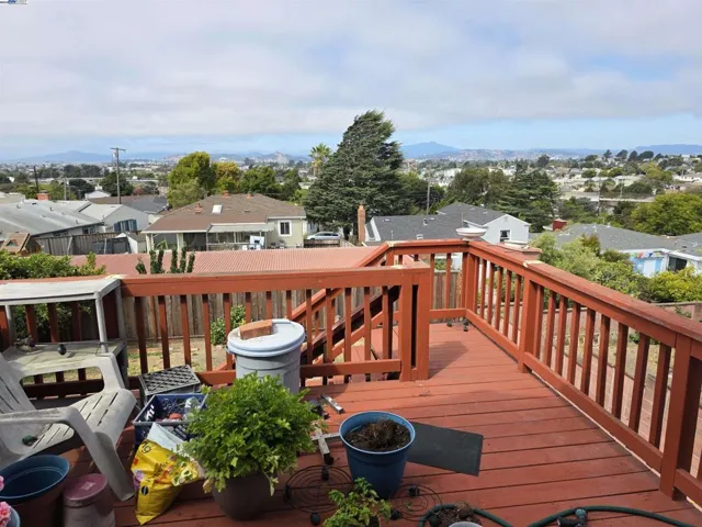 633 Humboldt St, Richmond, California 94805