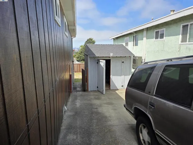 633 Humboldt St, Richmond, California 94805