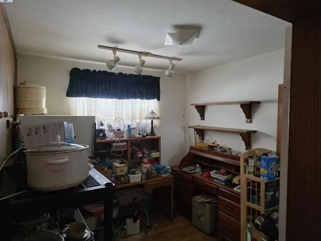 633 Humboldt St, Richmond, California 94805