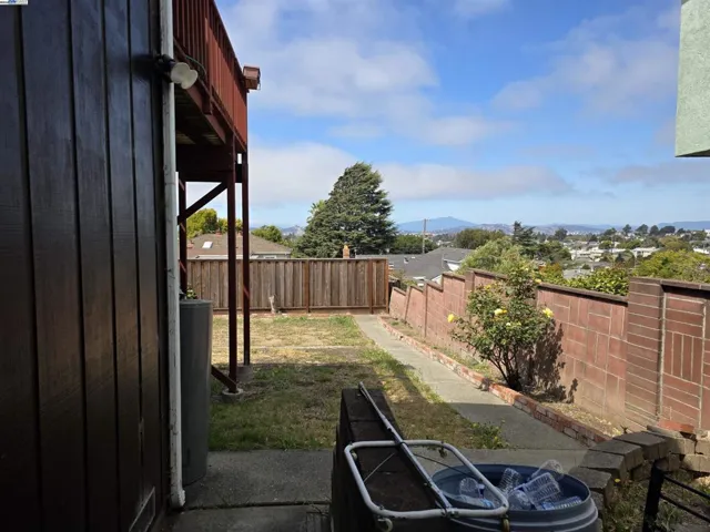633 Humboldt St, Richmond, California 94805