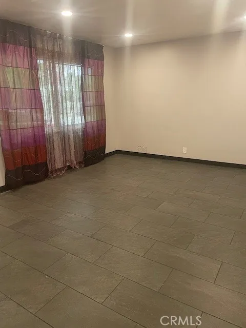 400 N Gibbs Street 215 West Side, Pomona, California 91767, ,1 BathroomBathrooms,Residential Lease,For Rent,Gibbs,CV25178694