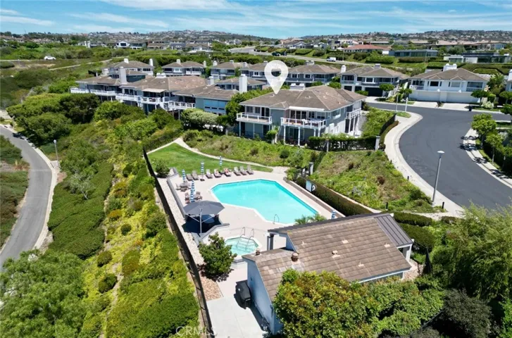 915 Gardenia Way, Corona Del Mar, California 92625