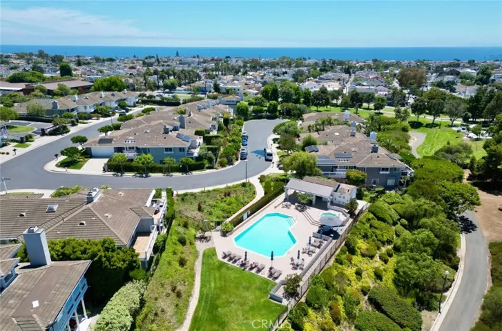 915 Gardenia Way, Corona Del Mar, California 92625