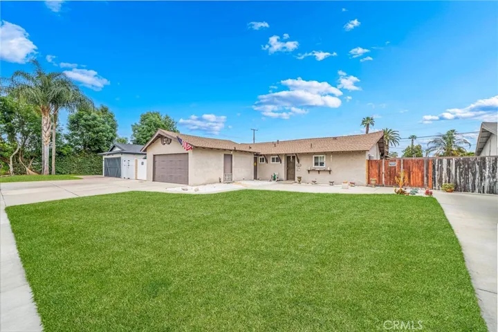 8828 Holly Lane, Riverside, California 92503