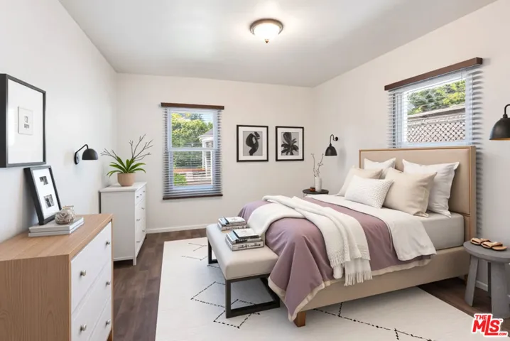 12041 Hartsook Street, Valley Village, California 91607