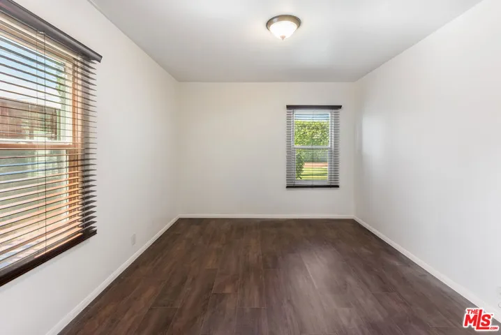 12041 Hartsook Street, Valley Village, California 91607